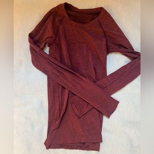 LULULEMON - Swiftly Tech Long Sleeve Shirt Red